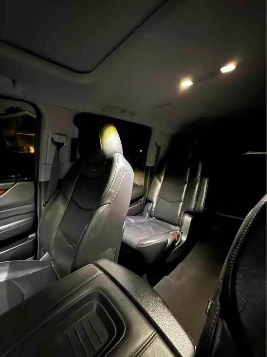 2018 Cadillac Escalade 4th Gen - Image 19 of 19