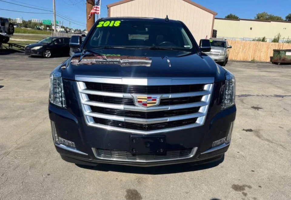 2018 Cadillac Escalade 4th Gen - Image 2 of 4