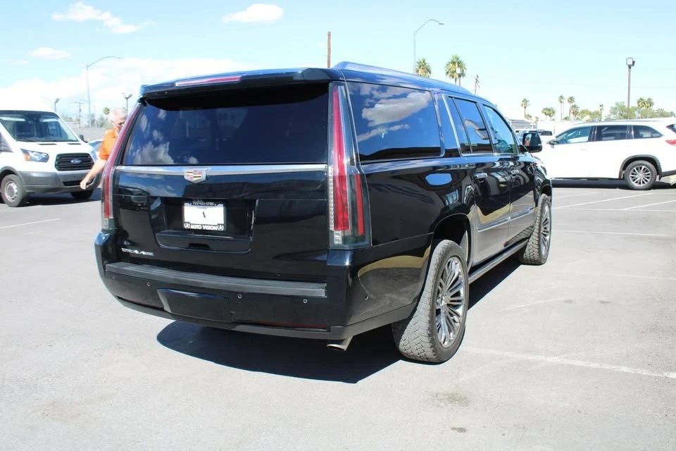 2018 Cadillac Escalade 4th Gen - Image 4 of 19