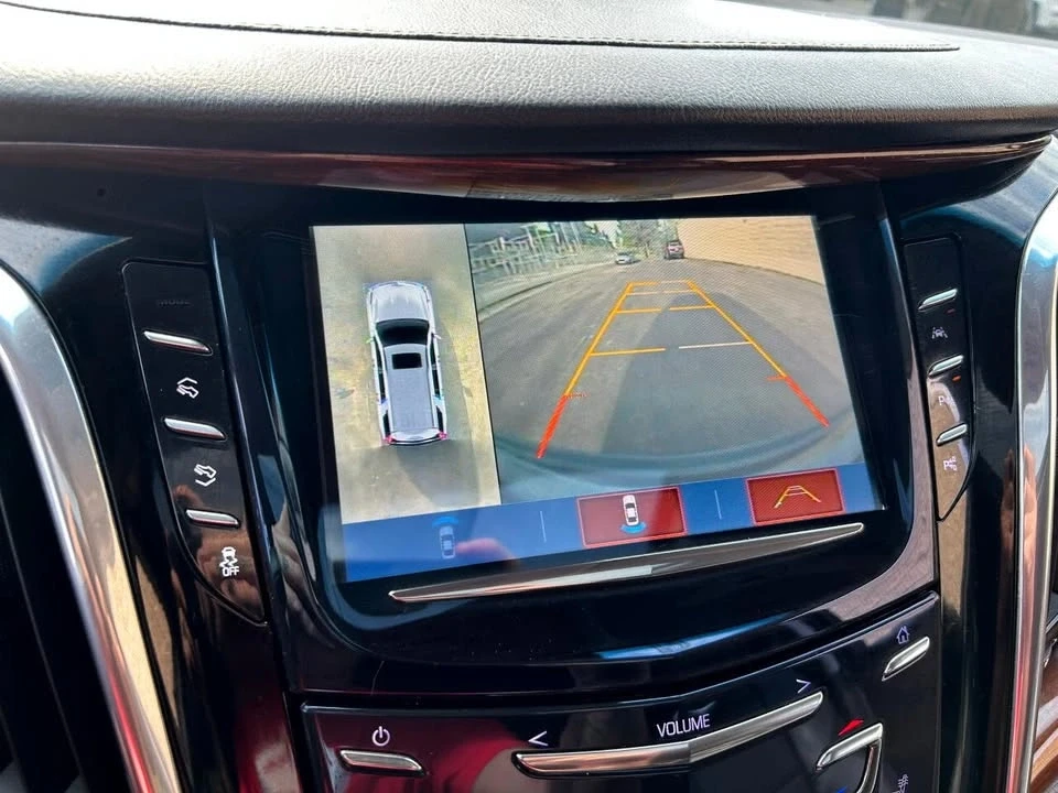2018 Cadillac Escalade 4th Gen - Image 19 of 20