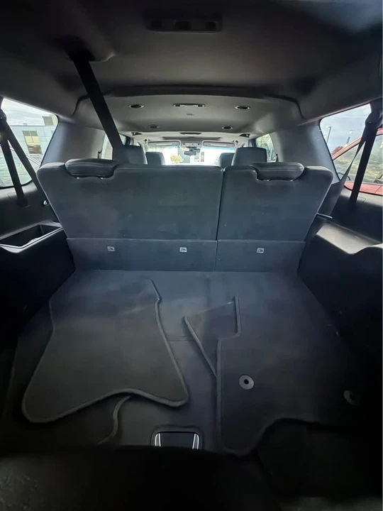 2018 Cadillac Escalade 4th Gen - Image 4 of 8