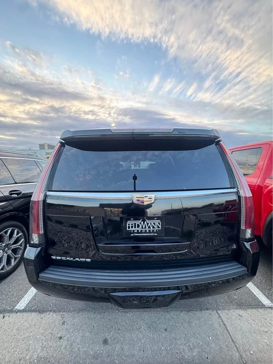 2018 Cadillac Escalade 4th Gen - Image 3 of 8
