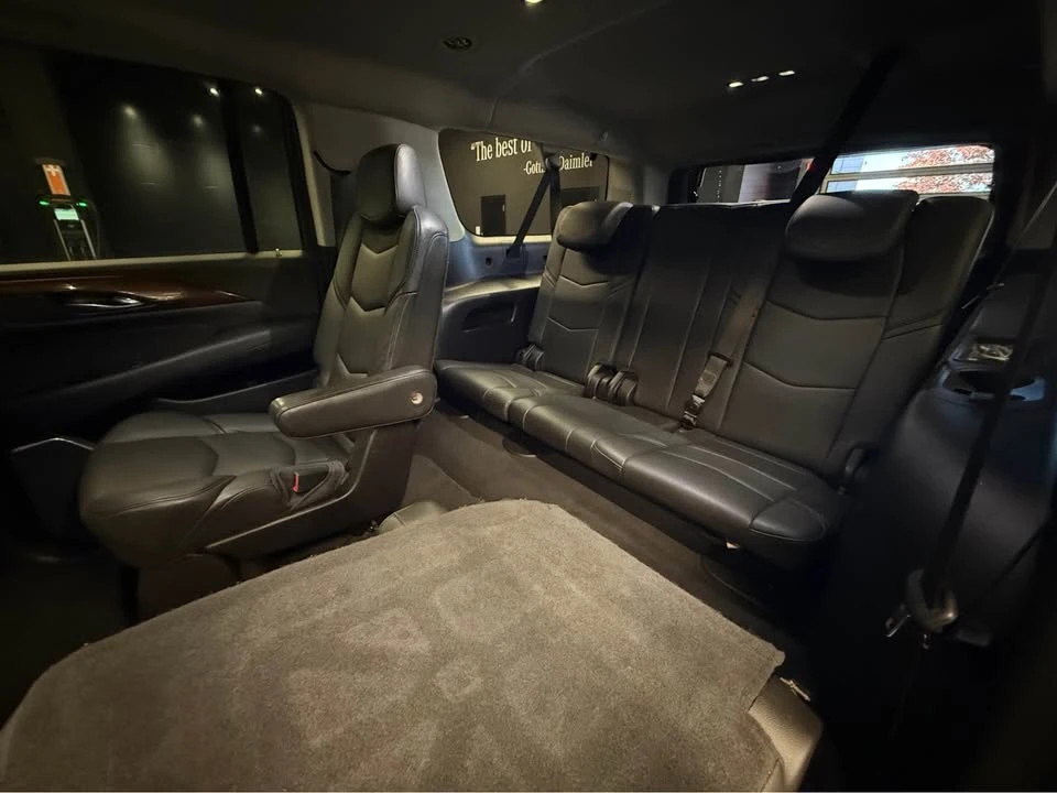 2018 Cadillac Escalade 4th Gen - Image 12 of 16