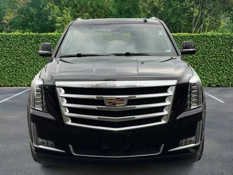 2018 Cadillac Escalade 4th Gen - Image 2 of 10