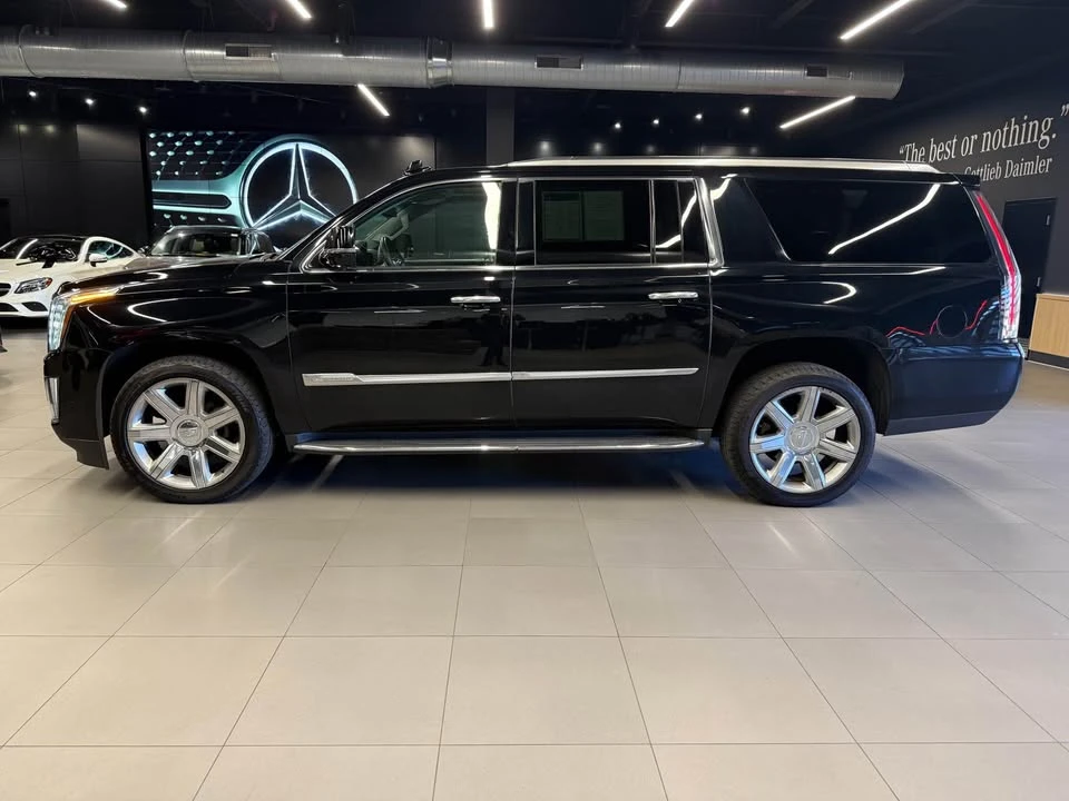 2018 Cadillac Escalade 4th Gen - Image 2 of 16