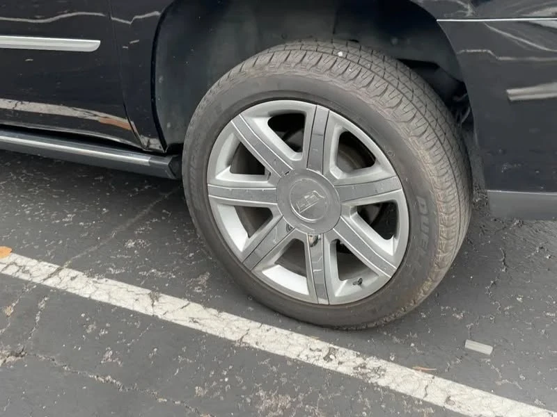 2018 Cadillac Escalade 4th Gen - Image 5 of 10