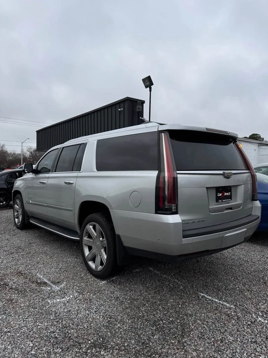 2018 Cadillac Escalade 4th Gen - Image 2 of 9