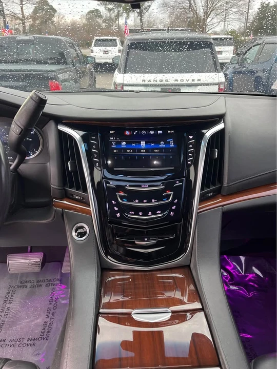 2018 Cadillac Escalade 4th Gen - Image 7 of 14