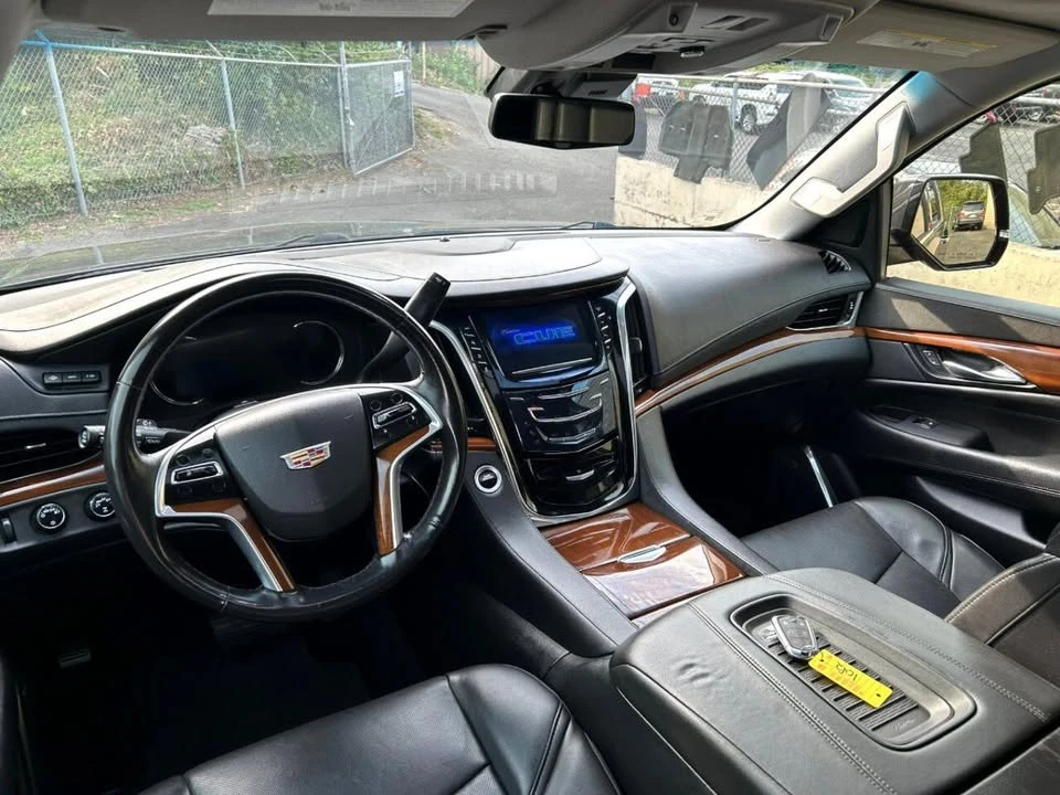 2018 Cadillac Escalade 4th Gen - Image 15 of 20