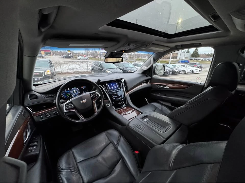 2018 Cadillac Escalade 4th Gen - Image 15 of 19