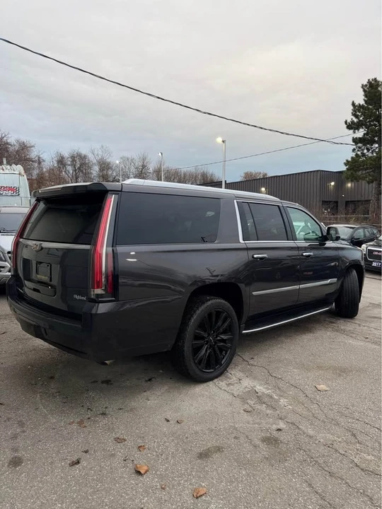 2018 Cadillac Escalade 4th Gen - Image 8 of 19