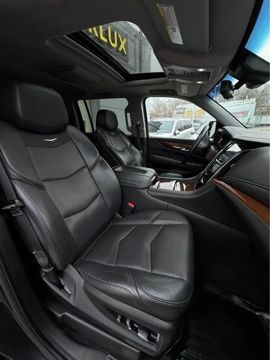 2018 Cadillac Escalade 4th Gen - Image 13 of 19