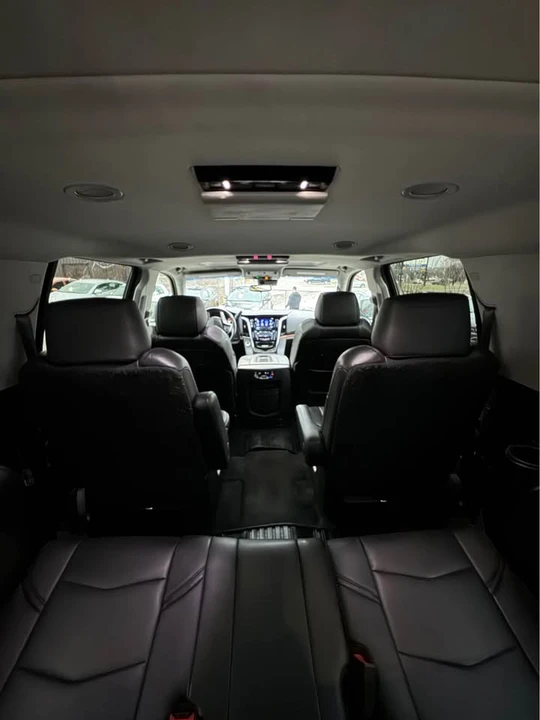 2018 Cadillac Escalade 4th Gen - Image 10 of 19