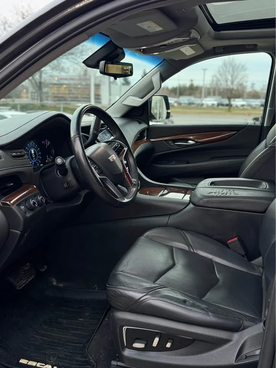 2018 Cadillac Escalade 4th Gen - Image 16 of 19