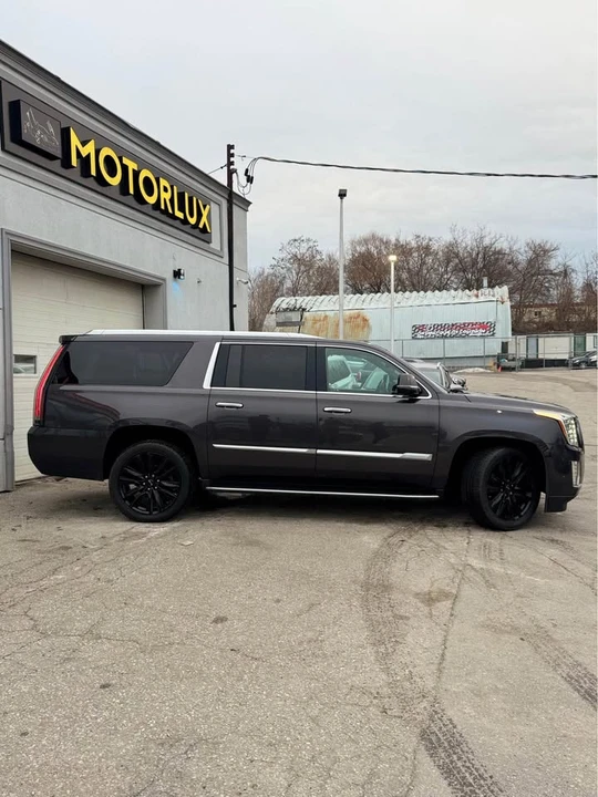 2018 Cadillac Escalade 4th Gen - Image 7 of 19