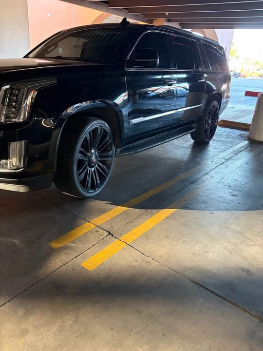 2018 Cadillac Escalade 4th Gen - Image 6 of 9