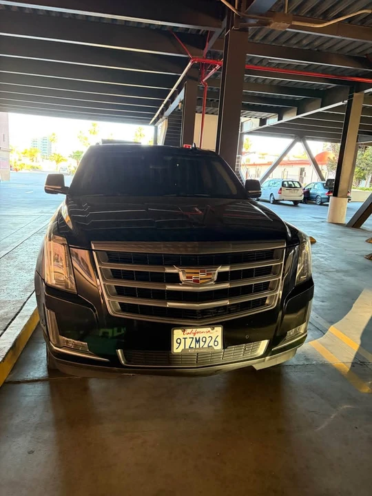 2018 Cadillac Escalade 4th Gen - Image 7 of 9