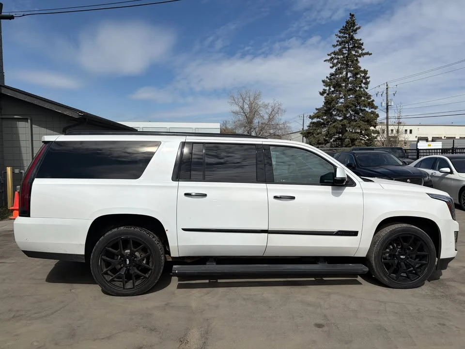2018 Cadillac Escalade 4th Gen - Image 5 of 9