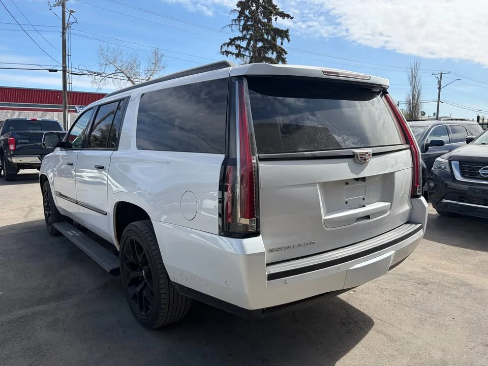 2018 Cadillac Escalade 4th Gen - Image 3 of 9
