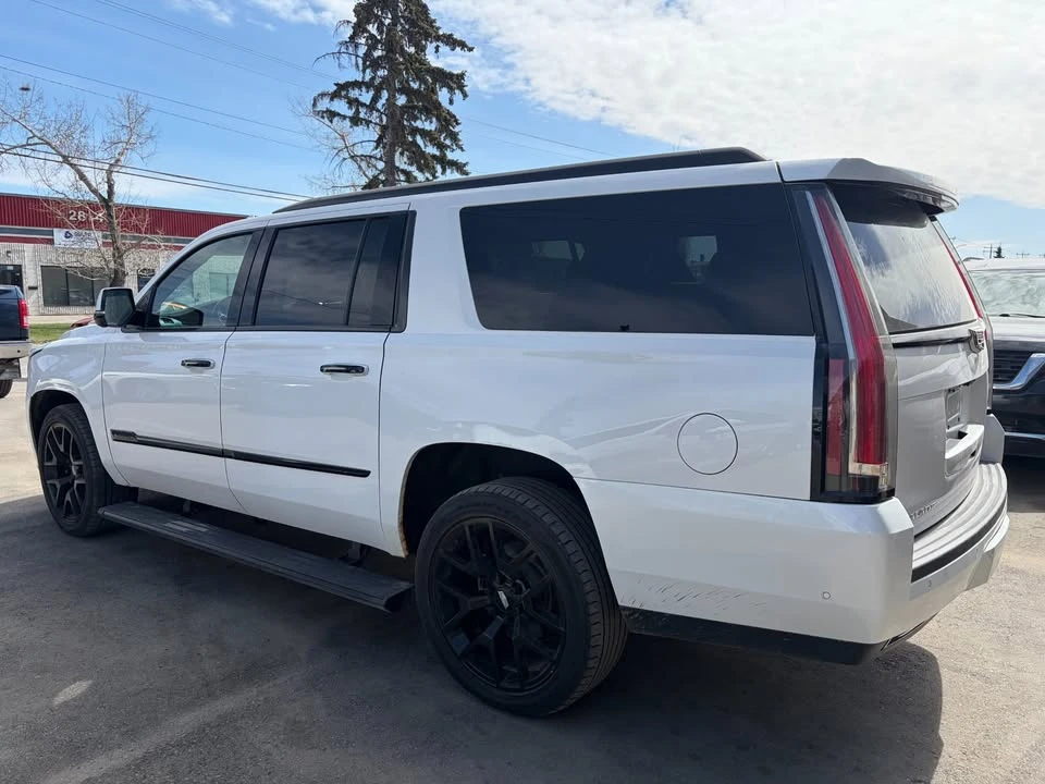 2018 Cadillac Escalade 4th Gen - Image 2 of 9