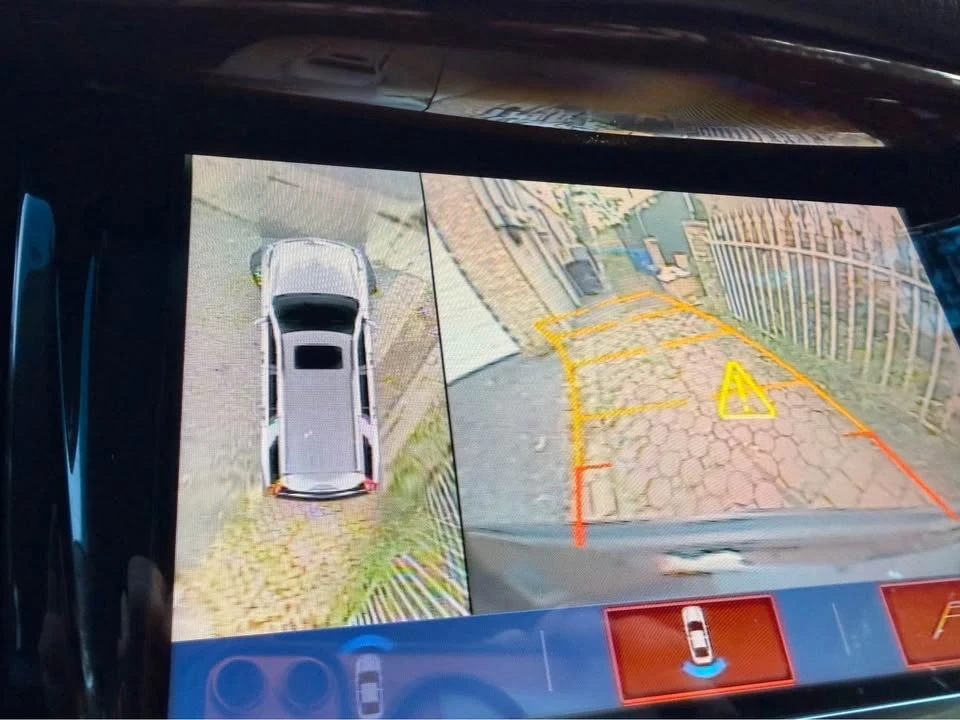 2018 Cadillac Escalade 4th Gen - Image 17 of 19