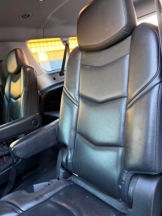 2018 Cadillac Escalade 4th Gen - Image 8 of 19