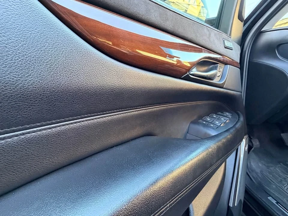 2018 Cadillac Escalade 4th Gen - Image 10 of 19