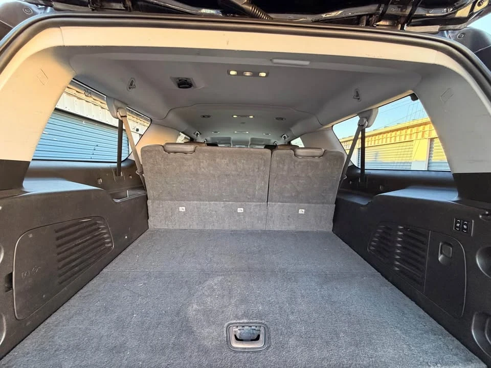 2018 Cadillac Escalade 4th Gen - Image 16 of 19