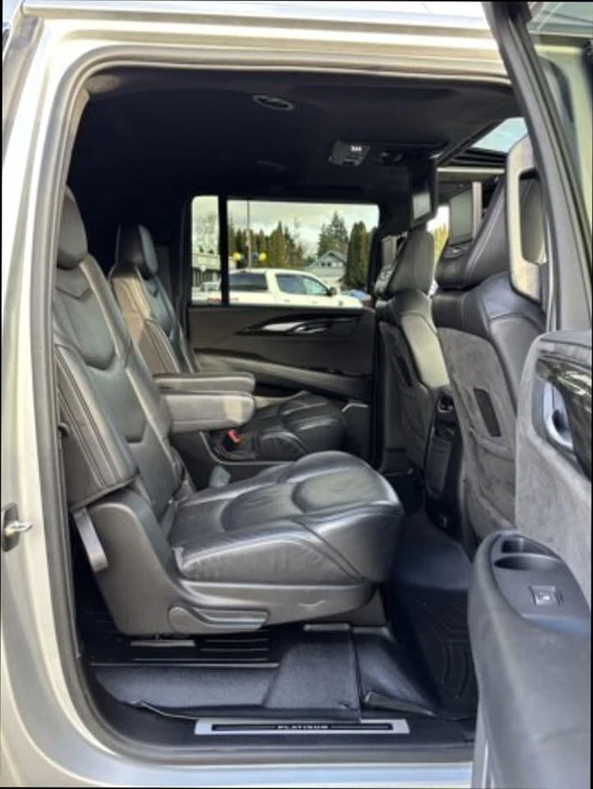2018 Cadillac Escalade 4th Gen - Image 15 of 20