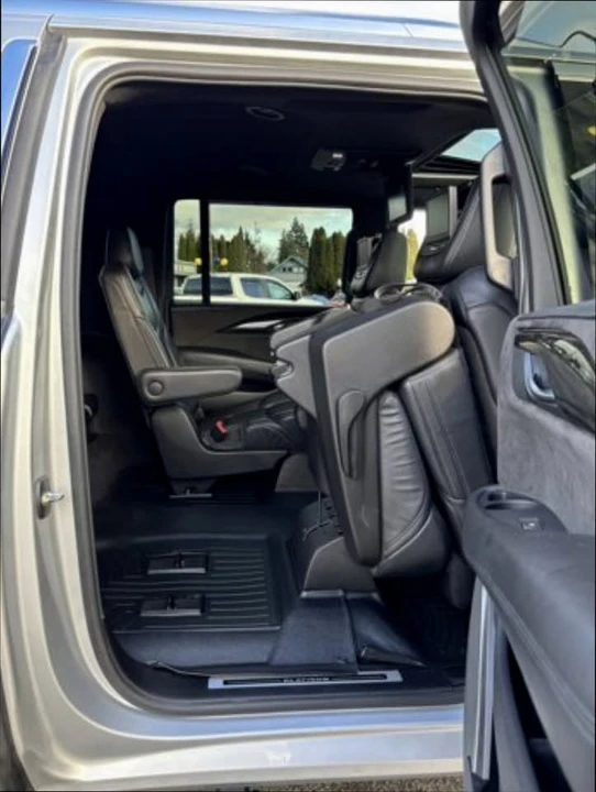 2018 Cadillac Escalade 4th Gen - Image 16 of 20
