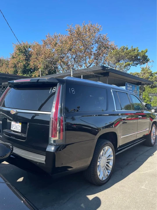 2018 Cadillac Escalade 4th Gen - Image 3 of 3