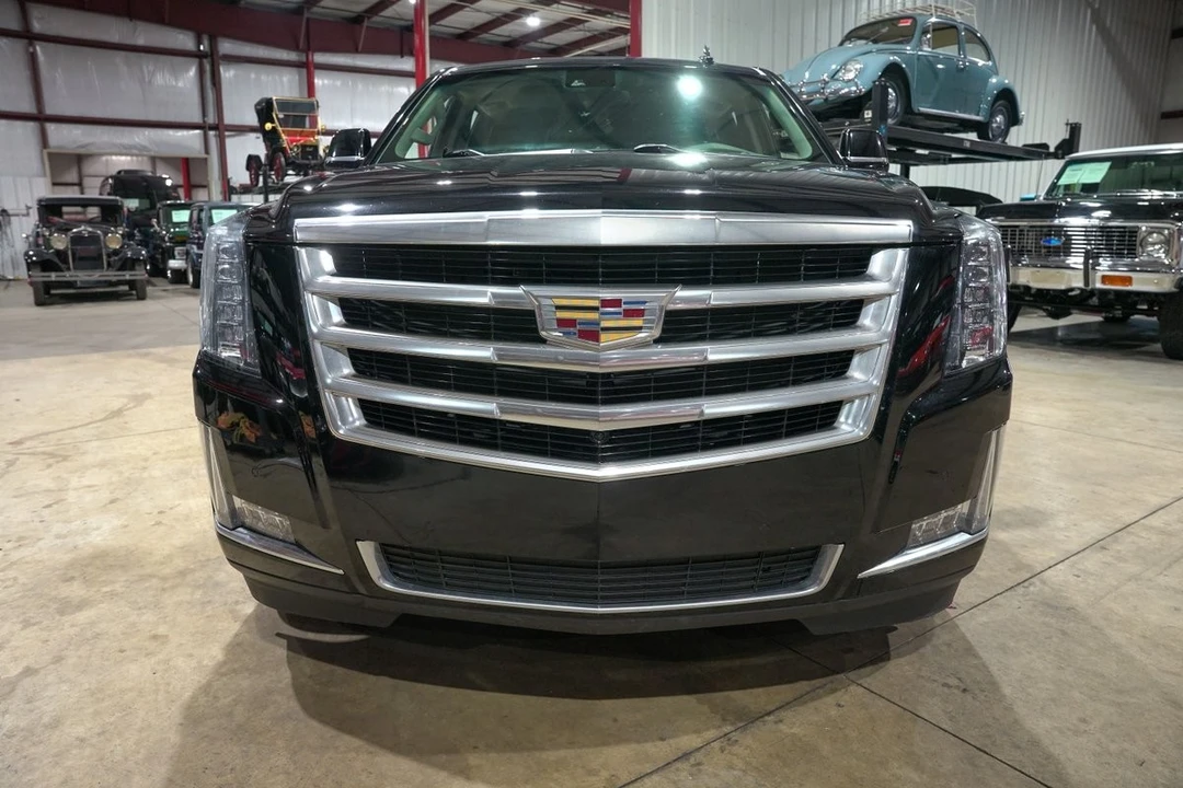 2018 Cadillac Escalade 4th Gen - Image 13 of 21