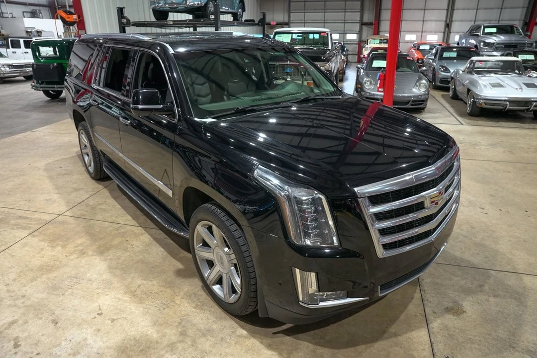 2018 Cadillac Escalade 4th Gen - Image 14 of 21
