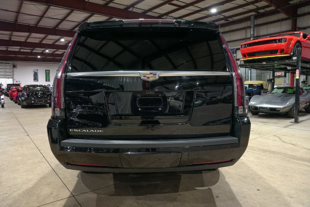 2018 Cadillac Escalade 4th Gen - Image 7 of 21