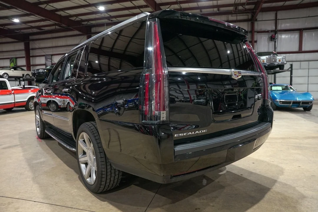 2018 Cadillac Escalade 4th Gen - Image 6 of 21
