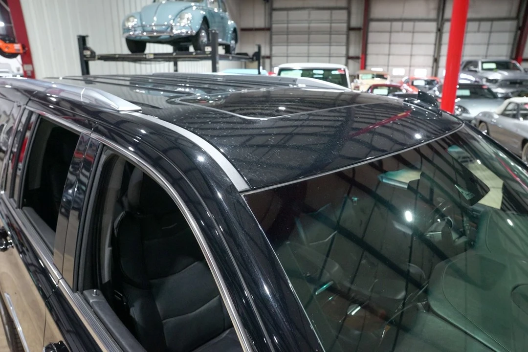 2018 Cadillac Escalade 4th Gen - Image 19 of 21