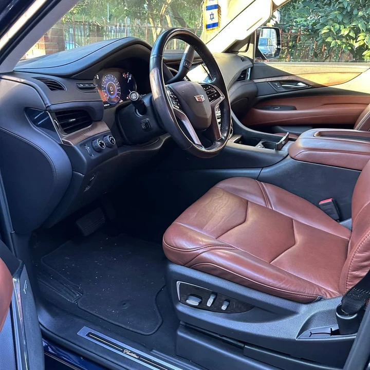 2018 Cadillac Escalade 4th Gen - Image 4 of 10
