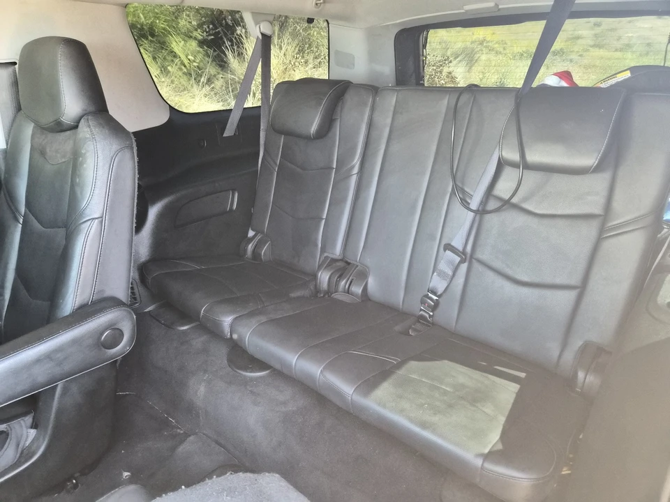 2018 Cadillac Escalade 4th Gen - Image 10 of 13