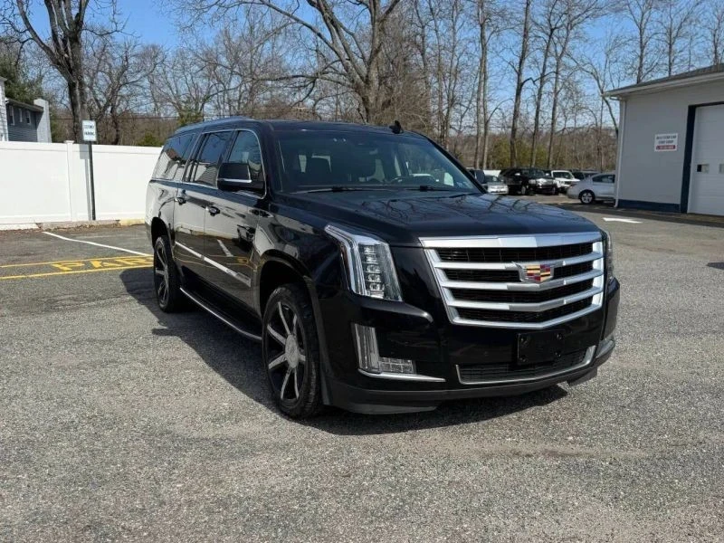 2018 Cadillac Escalade 4th Gen - Image 5 of 12