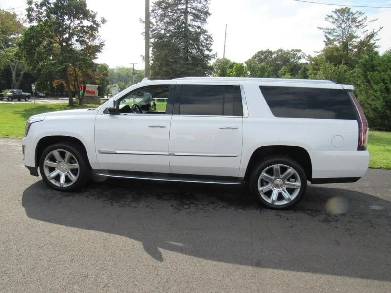2018 Cadillac Escalade 4th Gen - Image 4 of 12