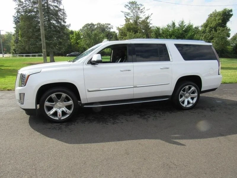 2018 Cadillac Escalade 4th Gen - Image 3 of 12