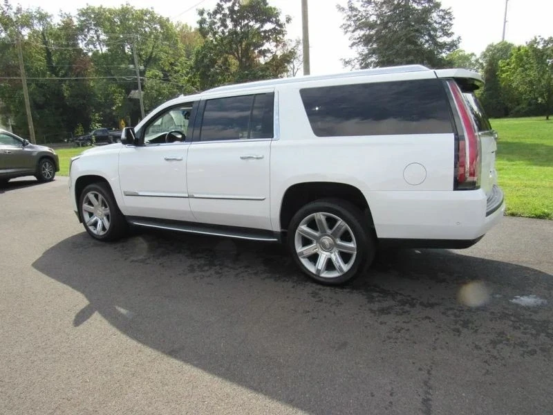 2018 Cadillac Escalade 4th Gen - Image 5 of 12