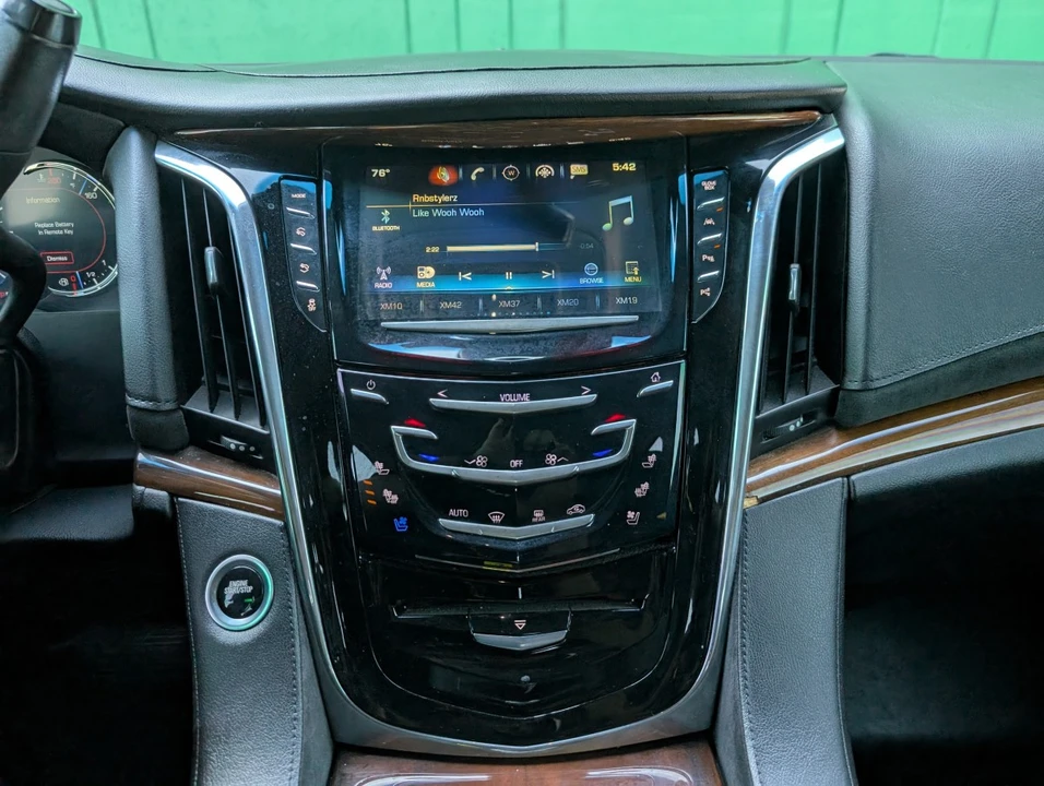 2018 Cadillac Escalade 4th Gen - Image 10 of 12
