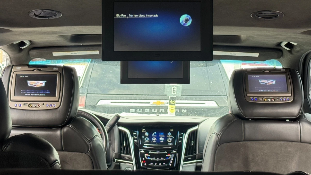 2018 Cadillac Escalade 4th Gen - Image 8 of 12