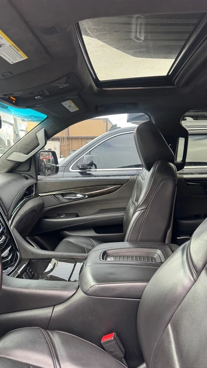 2018 Cadillac Escalade 4th Gen - Image 7 of 12