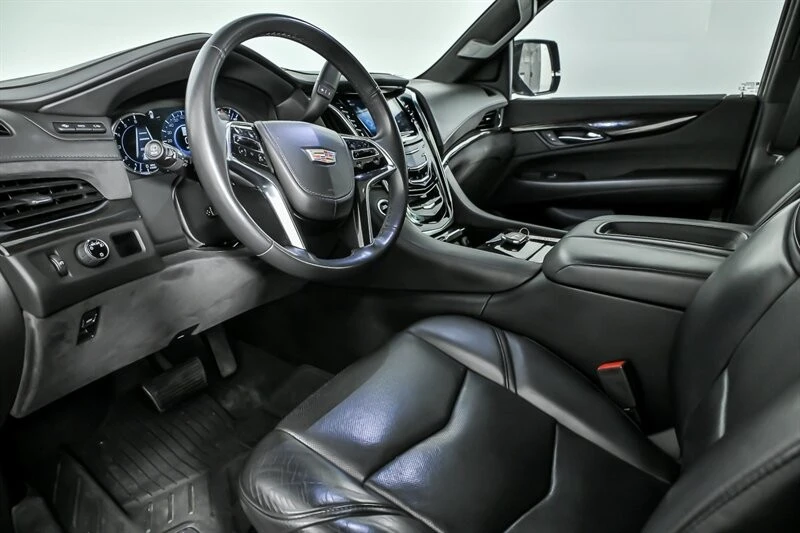 2018 Cadillac Escalade 4th Gen - Image 17 of 21