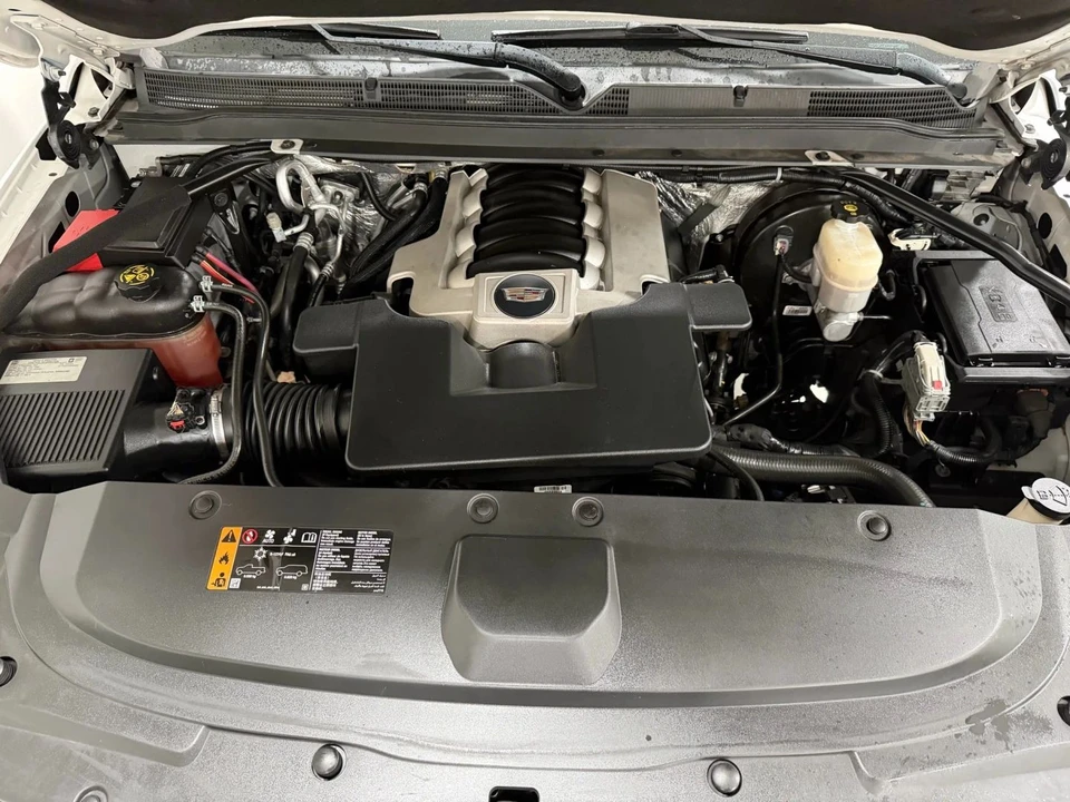 2018 Cadillac Escalade 4th Gen - Image 21 of 21