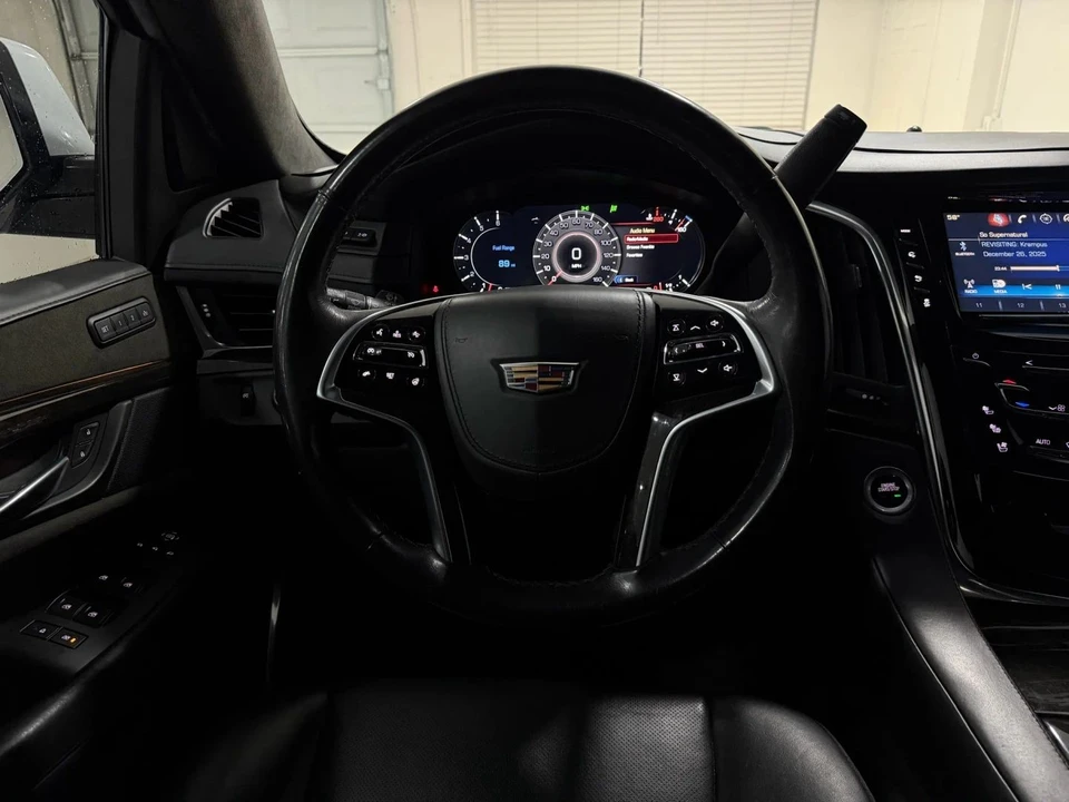 2018 Cadillac Escalade 4th Gen - Image 14 of 21