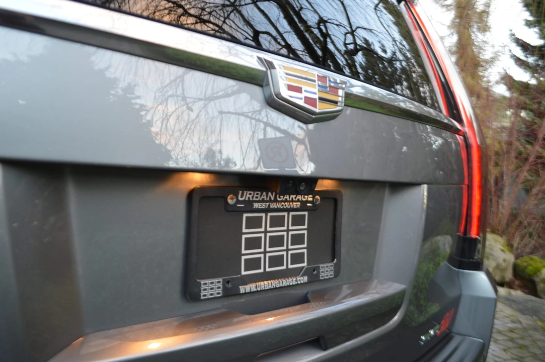 2018 Cadillac Escalade 4th Gen - Image 16 of 31
