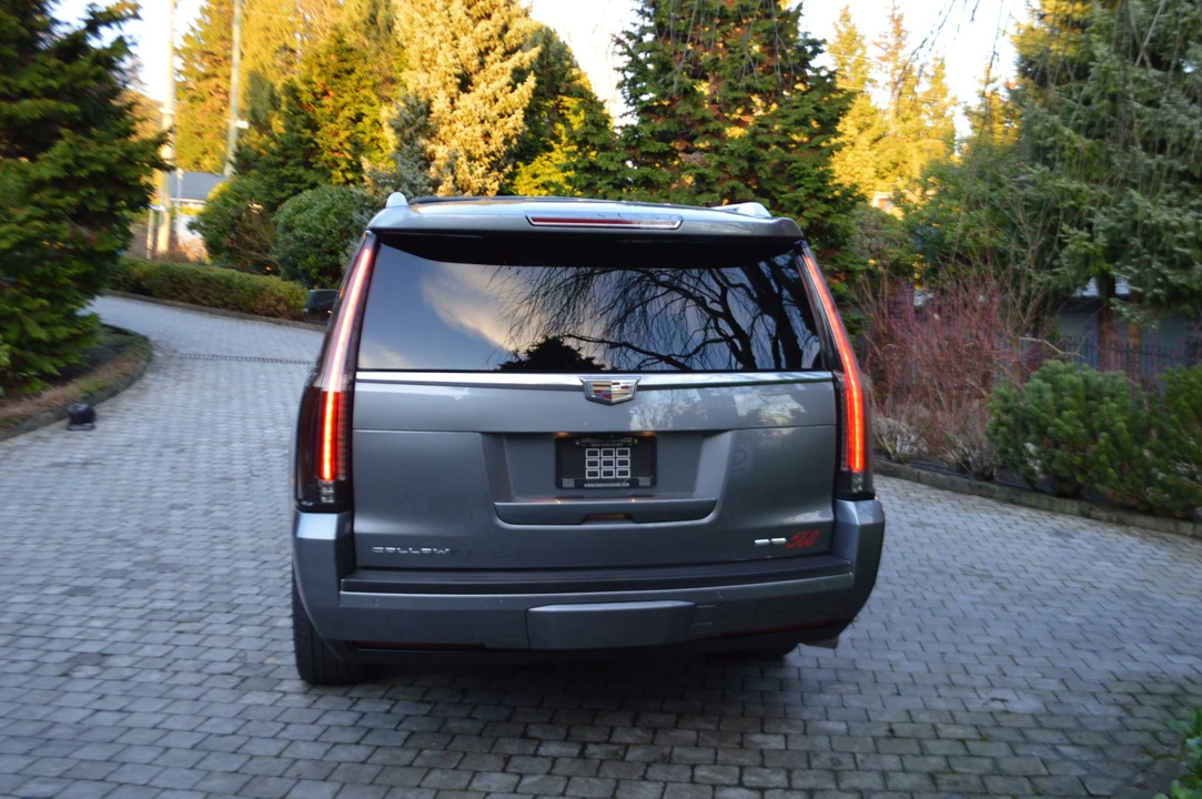 2018 Cadillac Escalade 4th Gen - Image 5 of 31